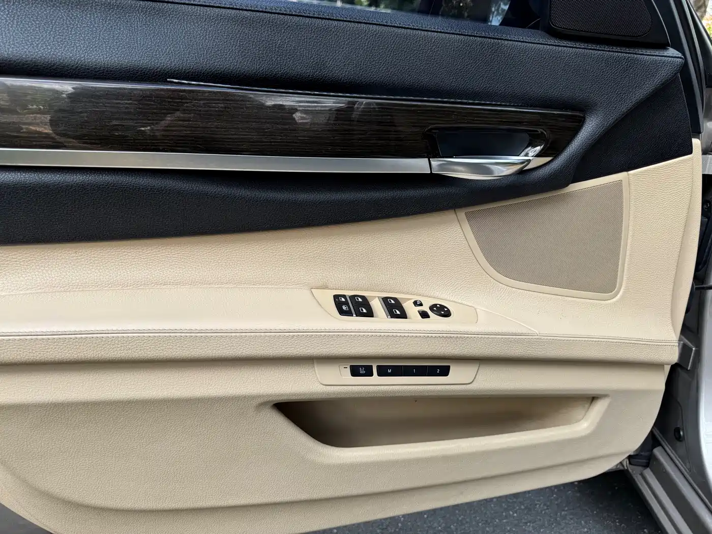 BMW 7 Series 2013 Model 730Li Luxury фото 10