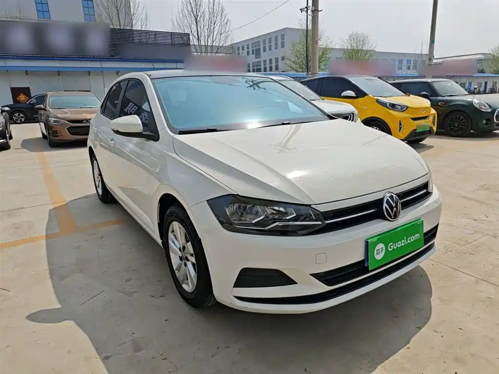 Volkswagen Polo 2021 Plus 1.5L Automatic Panorama Enjoyment Edition фото 22