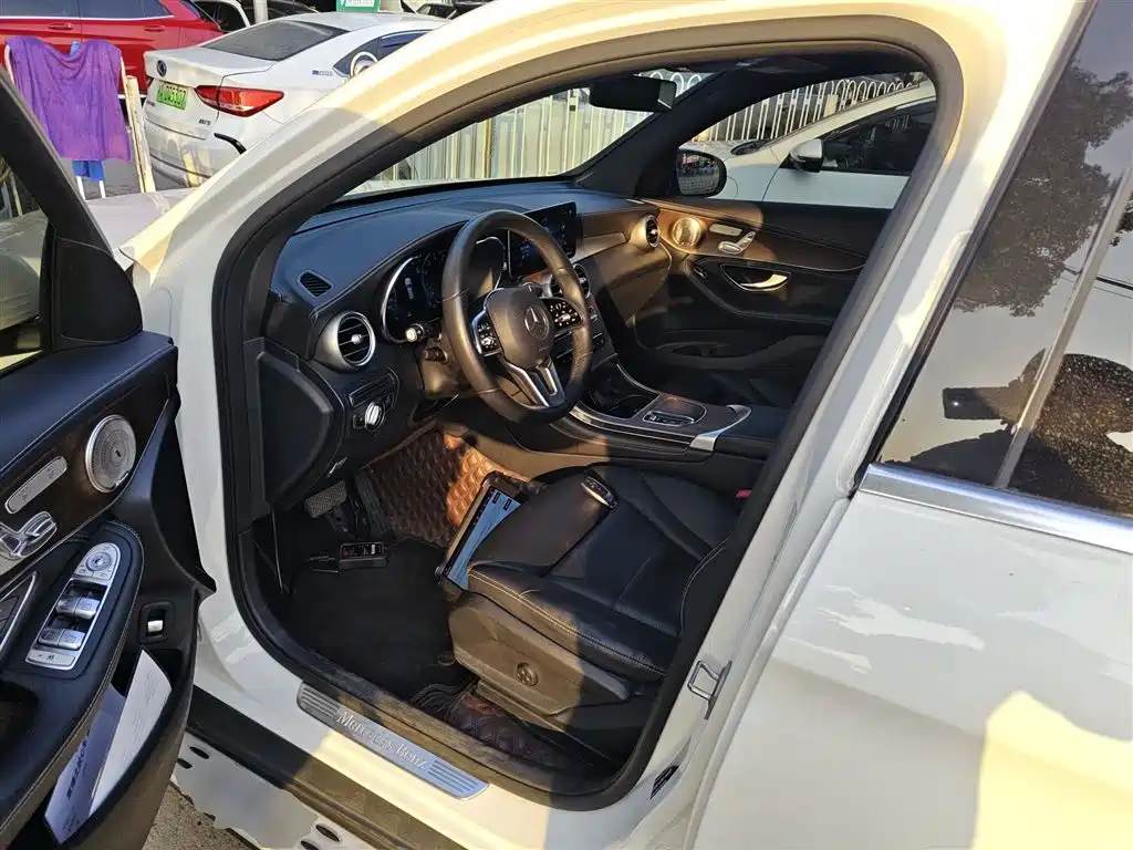 Mercedes-Benz GLC 2020 Facelift GLC 300 L 4MATIC Dynamic фото 12