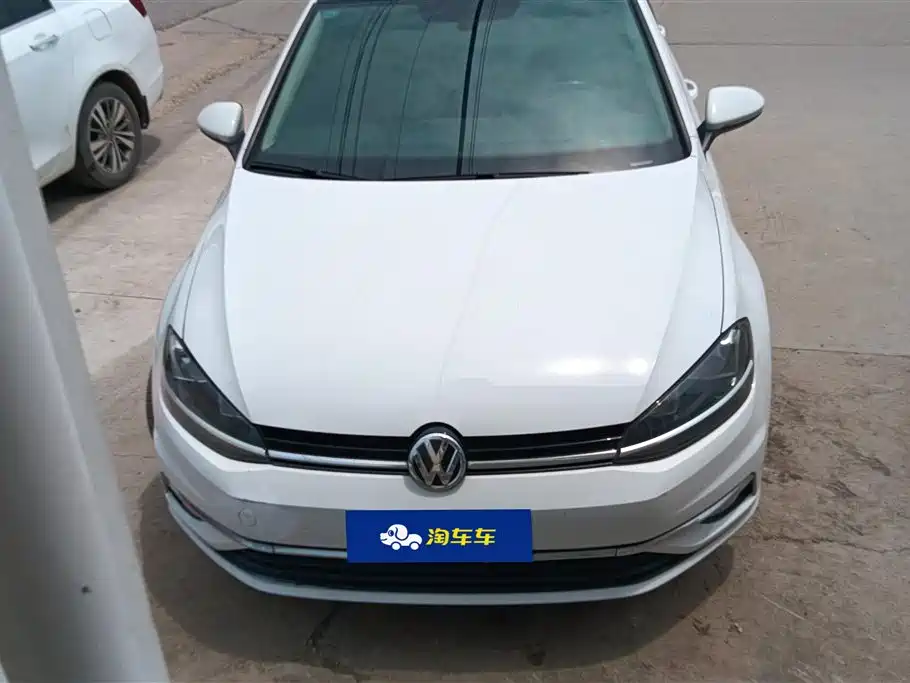 Volkswagen Golf 2020 Beloved Edition 280TSI DSG Comfort фото 2