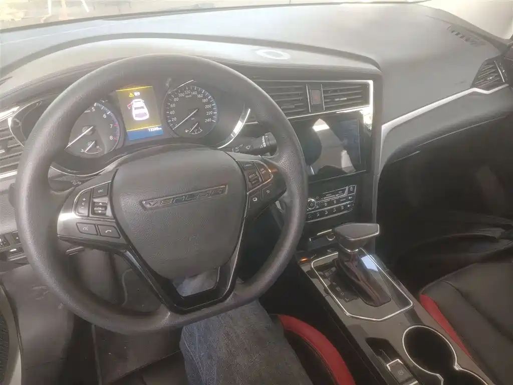 Venucia D60 2020 2019 100K Glory 1.6L XL CVT Chen Ku Edition China VI