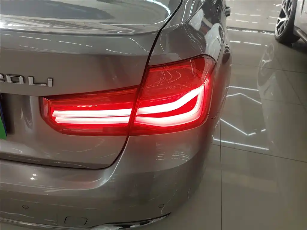 BMW 3 Series 2017 320Li Fashion фото 23