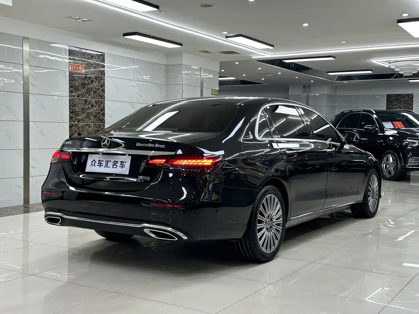 Mercedes-Benz E-Class 2022 Facelift E 300 L Luxury Style фото 6