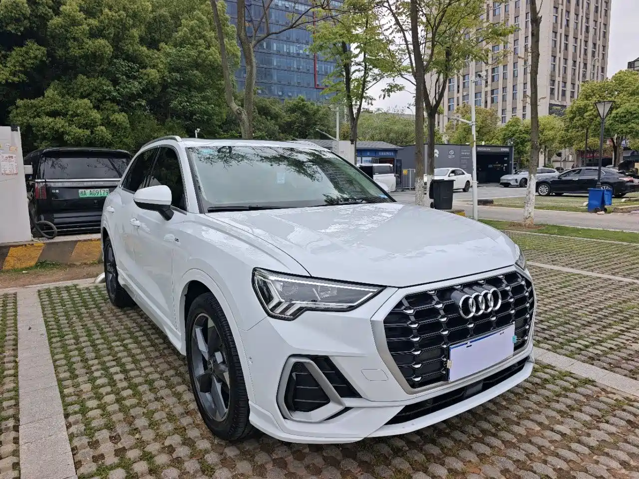 Audi Q3 2022 35 TFSI Fashion Dynamic фото 3