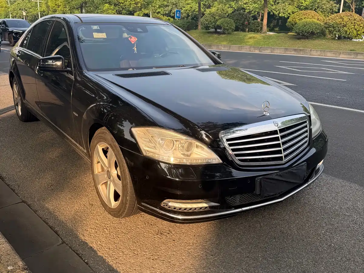 Mercedes-Benz S-Class 2012 S 300 L Luxury Grand Edition фото 13