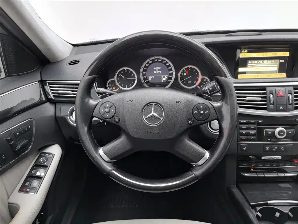 Mercedes-Benz E-Class (Import) 2010 Model E 300 Fashion Luxury Edition фото 11