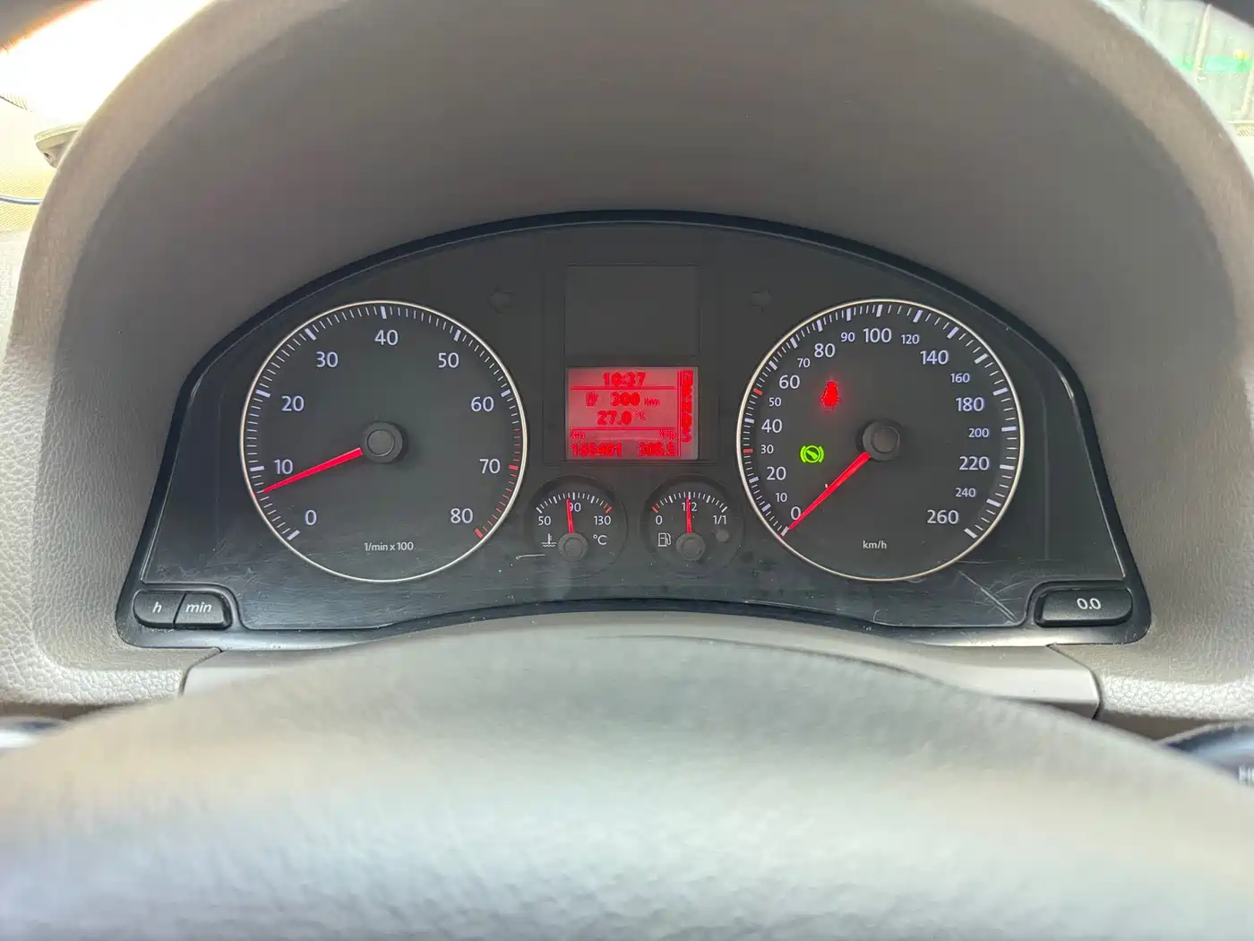 Volkswagen Sagitar 2009 2.0L Automatic Leather Edition фото 15