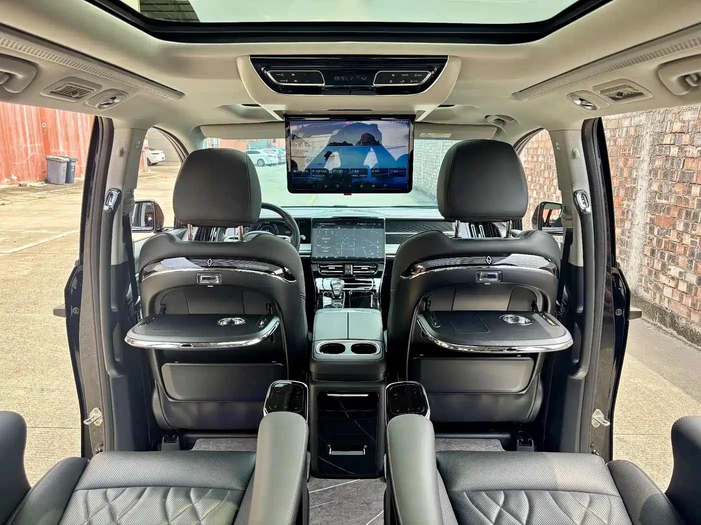 GAC Trumpchi Trumpchi M8 2024 Master Series Super Hybrid фото 14