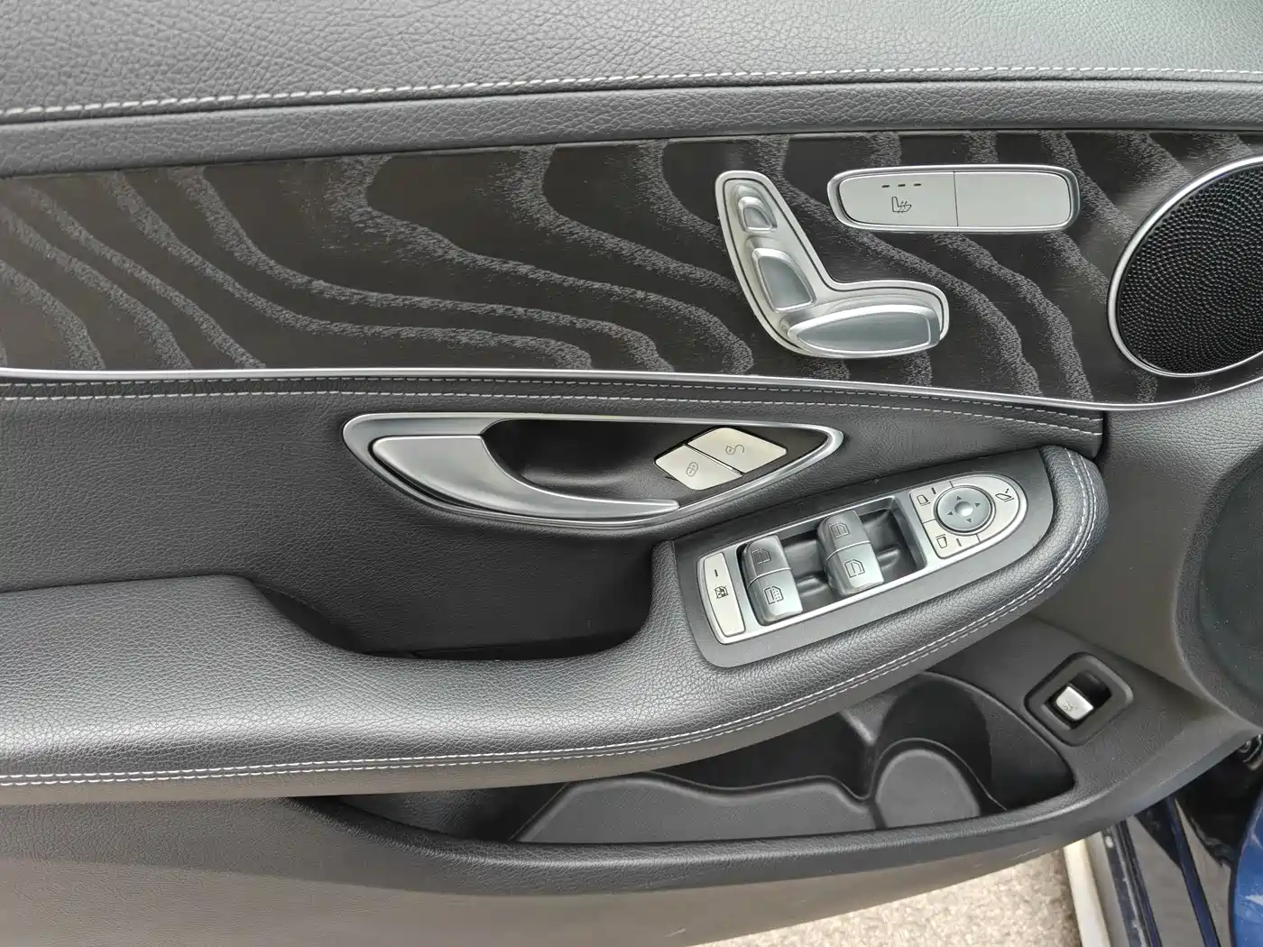 Mercedes-Benz C-Class 2015 Facelift C 200 L Sport фото 12