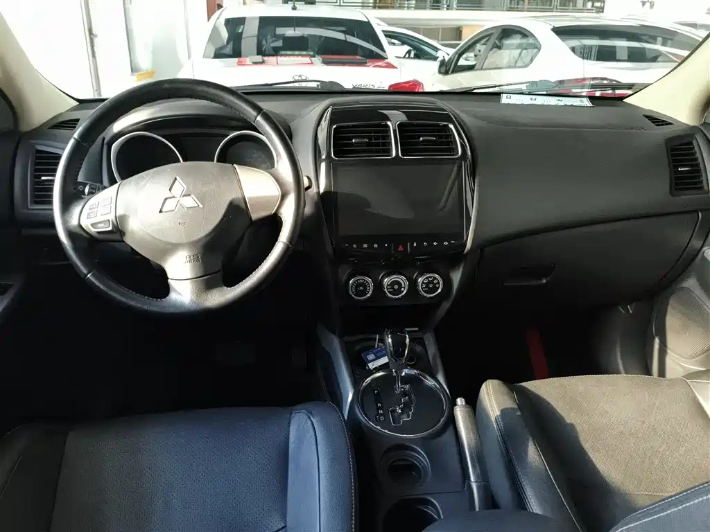 Mitsubishi ASX 2018 2.0L CVT 2WD Premium фото 10