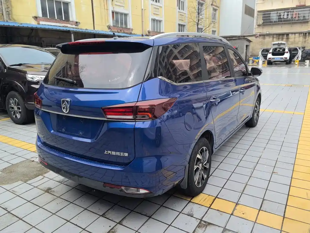 Фото 7 - Baojun 360