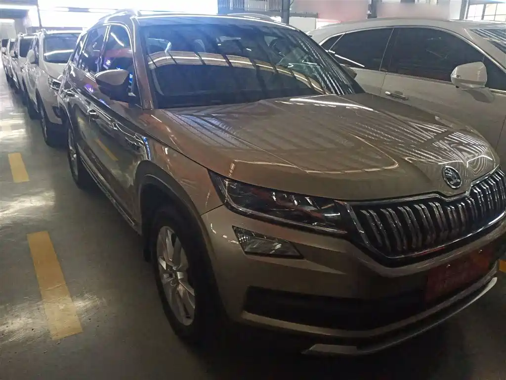 Škoda Kodiaq 2018 Facelift TSI330 5-seat 2WD Premium Luxury Edition фото 4