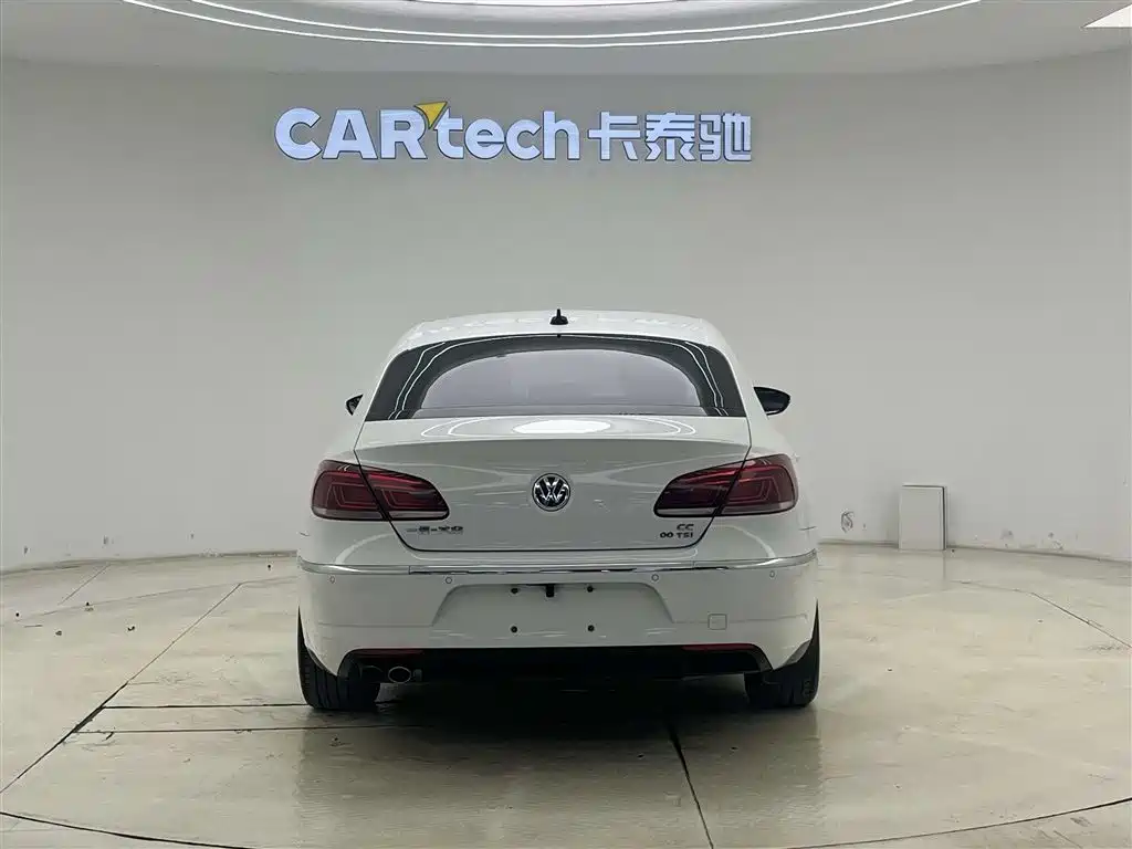 Volkswagen FAW-Volkswagen CC 2016 Model 1.8TSI Luxury фото 3