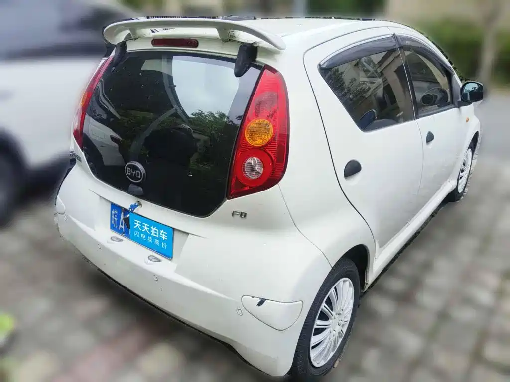 Photo 2 - BYD F0