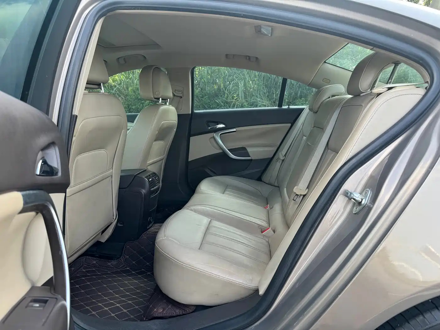 Buick Regal 2012 Model 2.0L Comfort фото 7