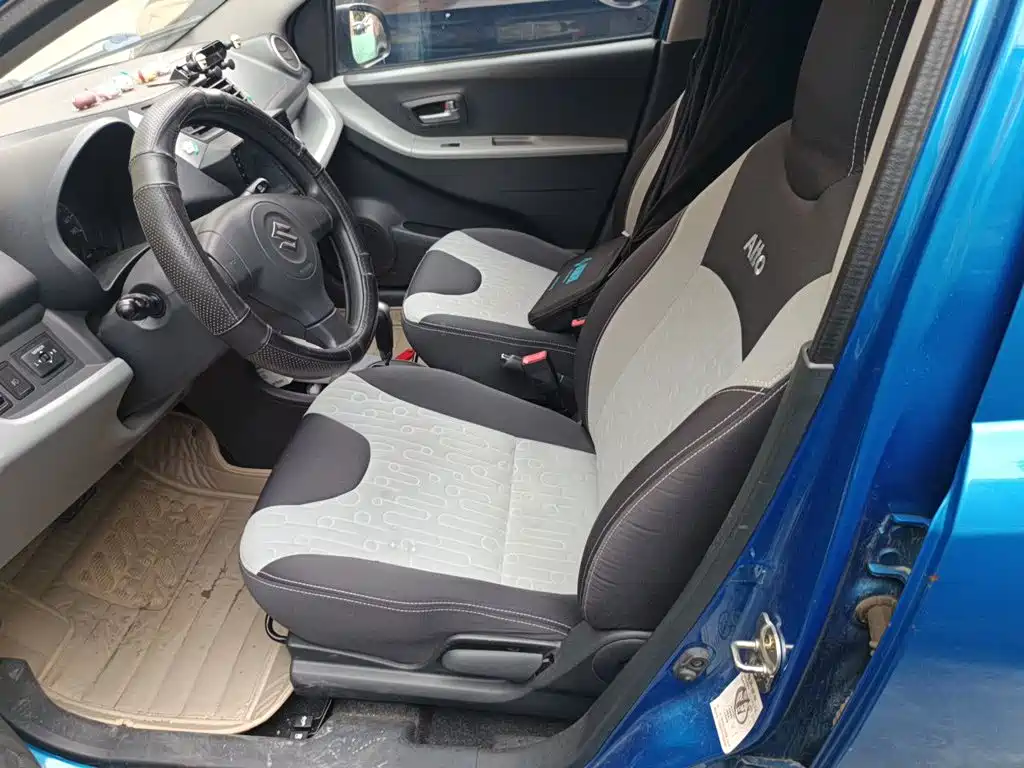 Suzuki Alto 2014 2013 1.0L Automatic Deluxe