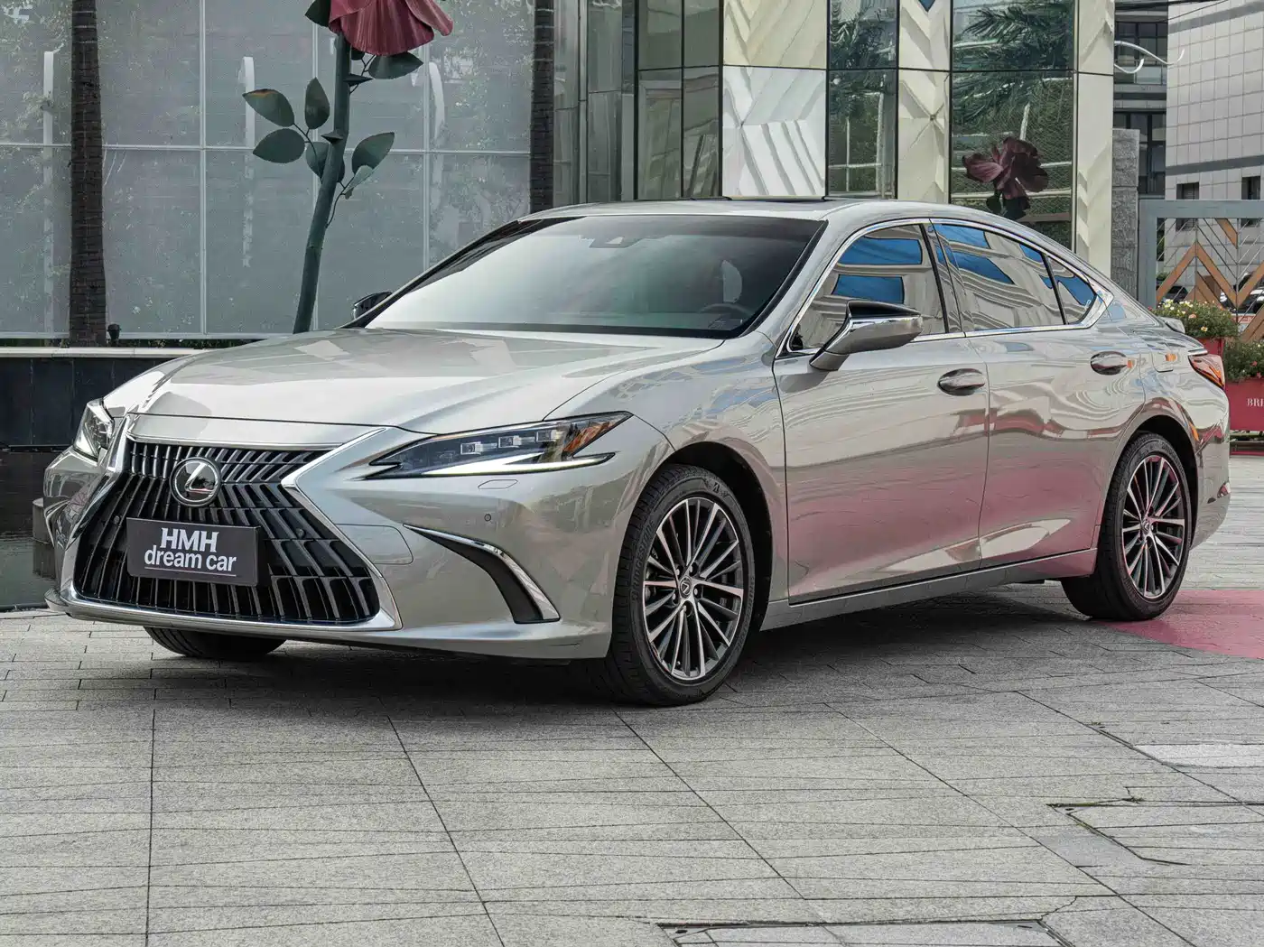 Lexus ES 2022 300h Ultimate Edition