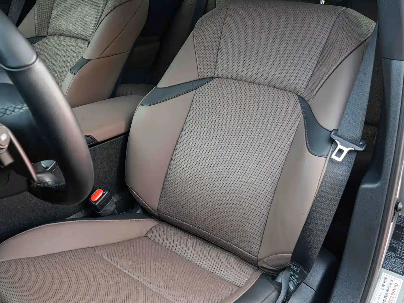 Lexus ES 2022 300h Ultimate Edition фото 12