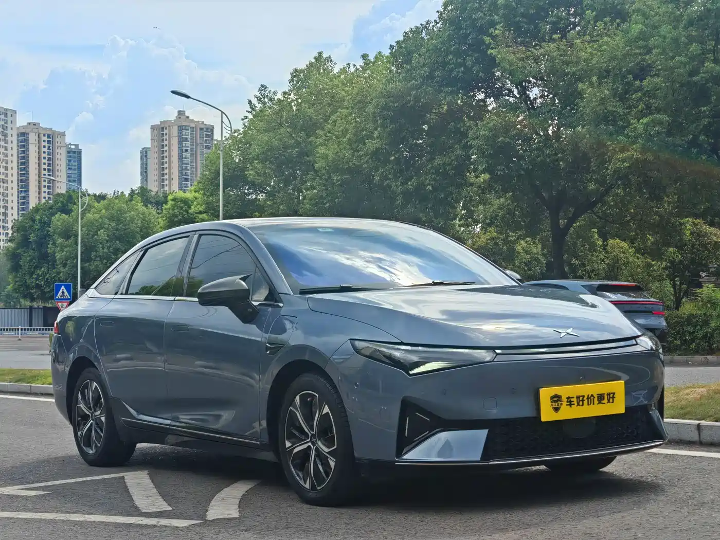 Фото 2 - XPeng P5