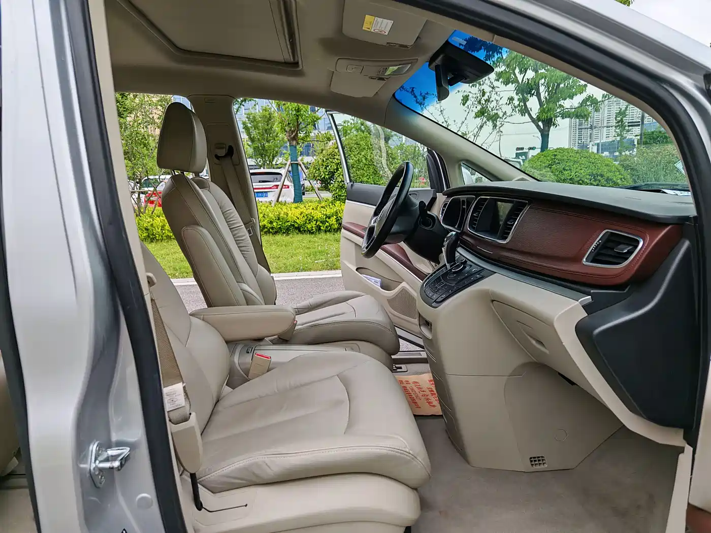 Buick GL8 2017 25S Premium Model China V фото 12