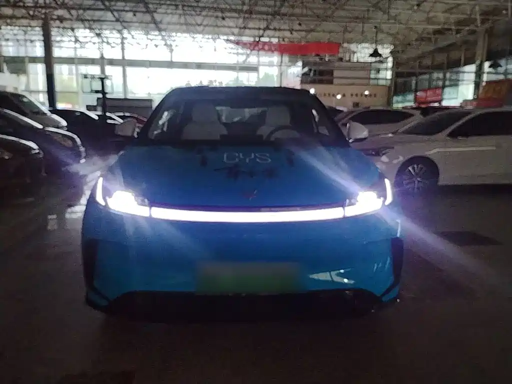 ARCFOX T1 2025 2025 320 Base Version
