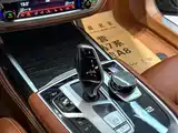 Фото 9 - BMW 7 Series