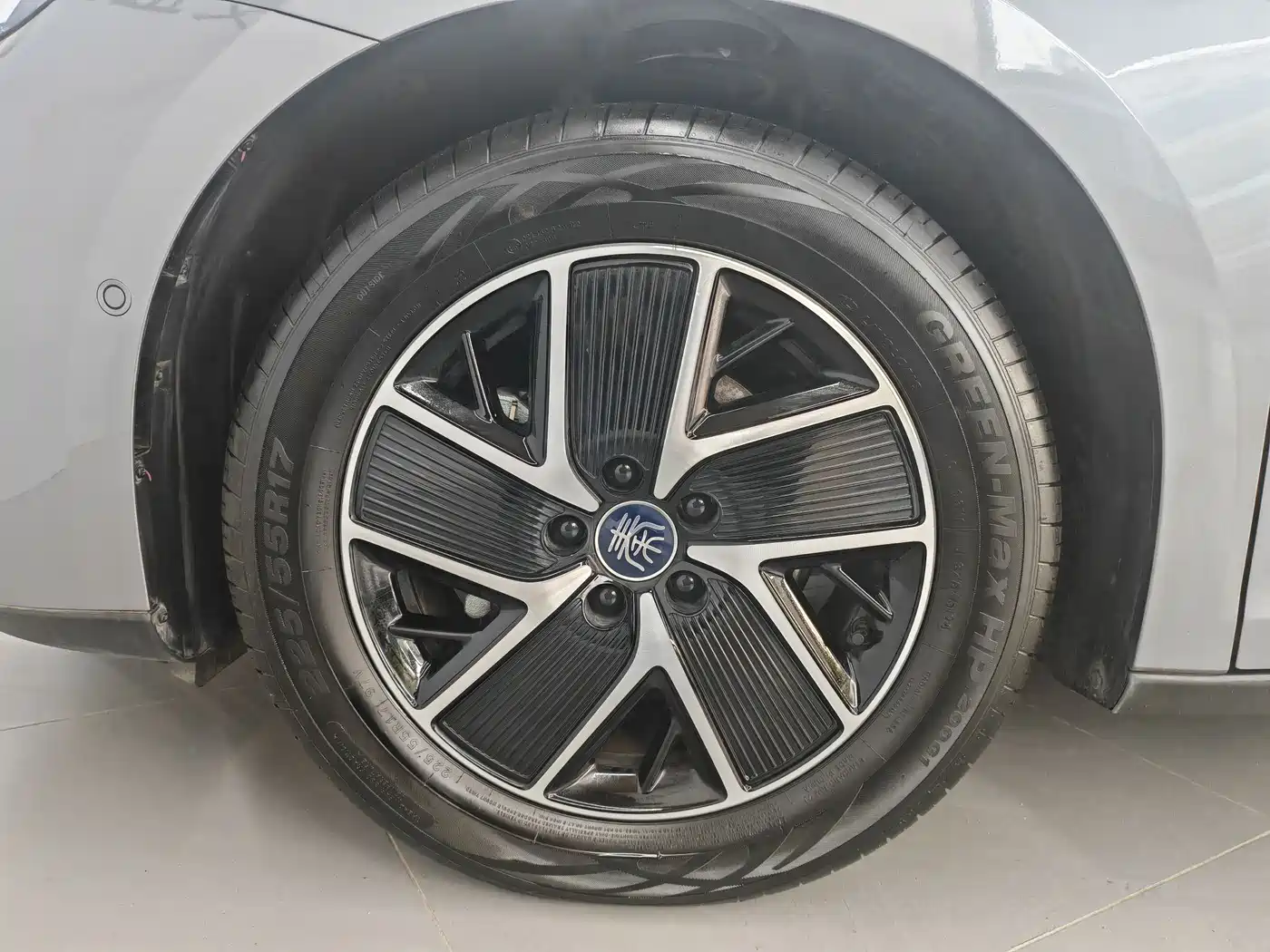 BYD Qin L 2025 DM-i Smart Drive Edition 120KM Leading фото 8