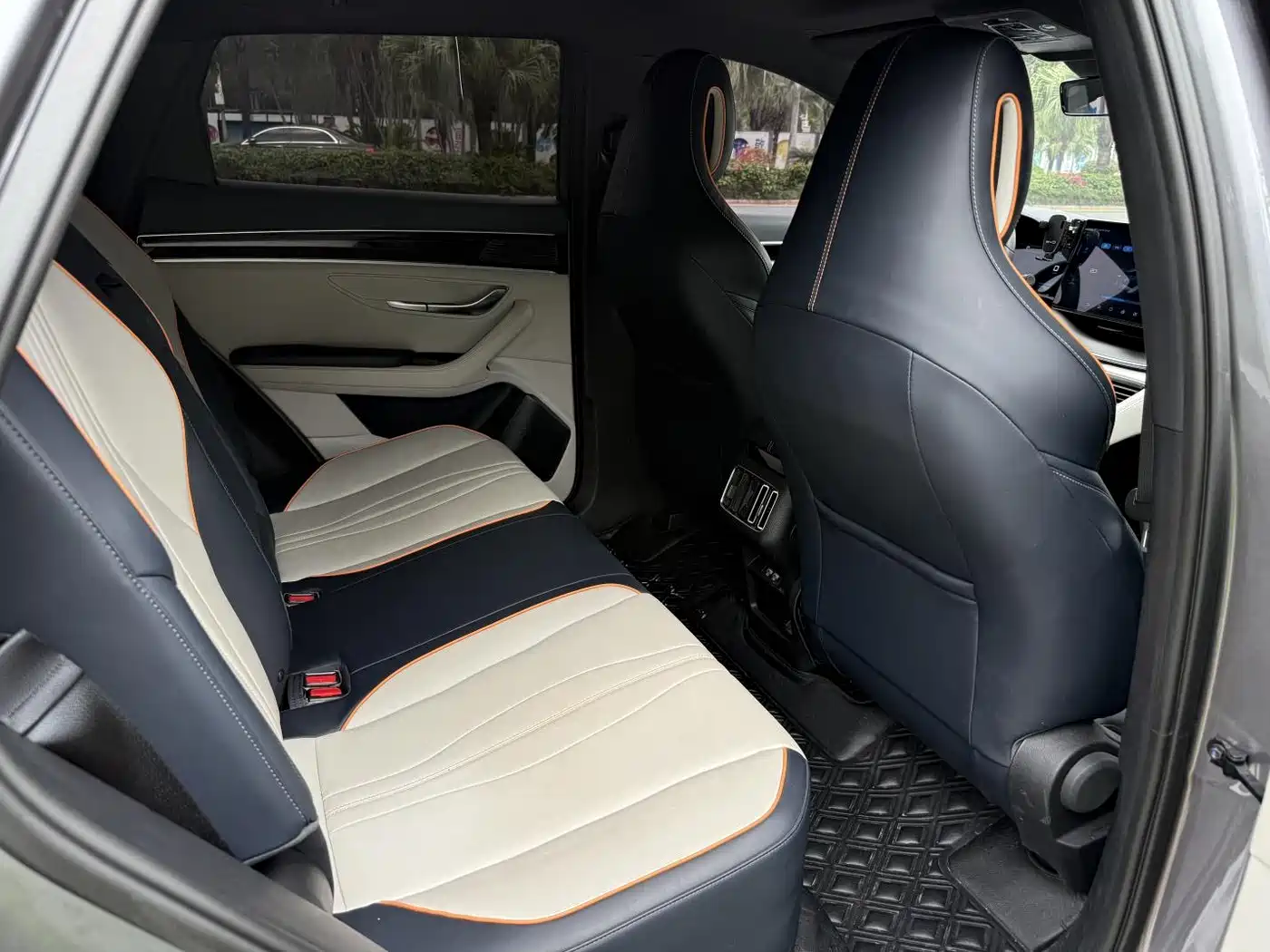 BYD Song PLUS PHEV 2021 DM-i 110KM Flagship фото 14