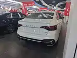 Photo 10 - Jetta VA7