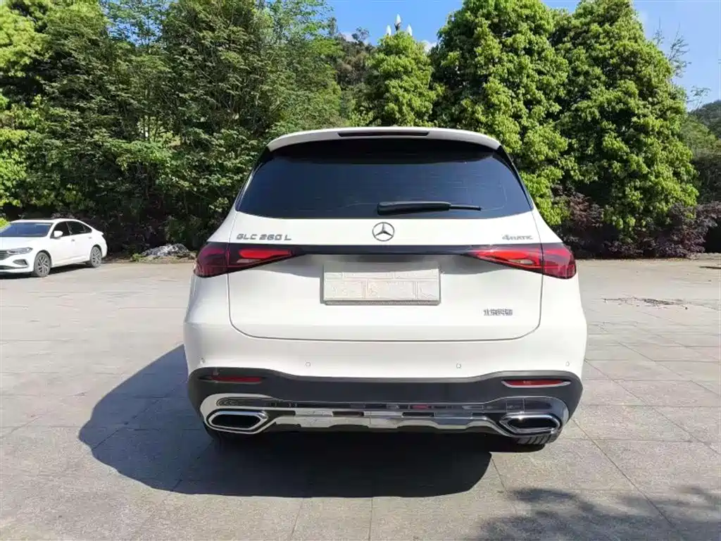 Mercedes-Benz GLC 2023 GLC 260 L 4MATIC Sport 5-seater фото 8