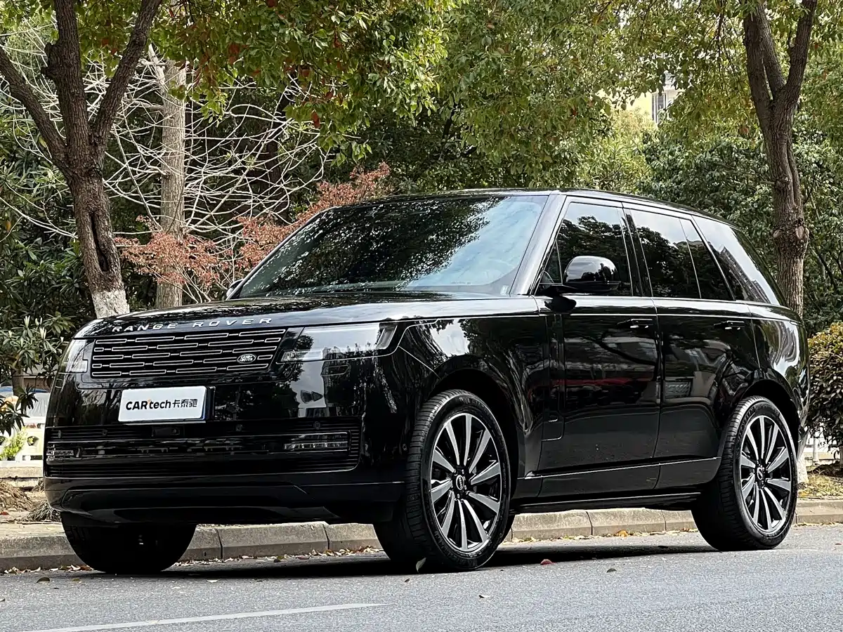 Land Rover Range Rover 2024 2023 3.0 L6 360PS Golden Age Edition