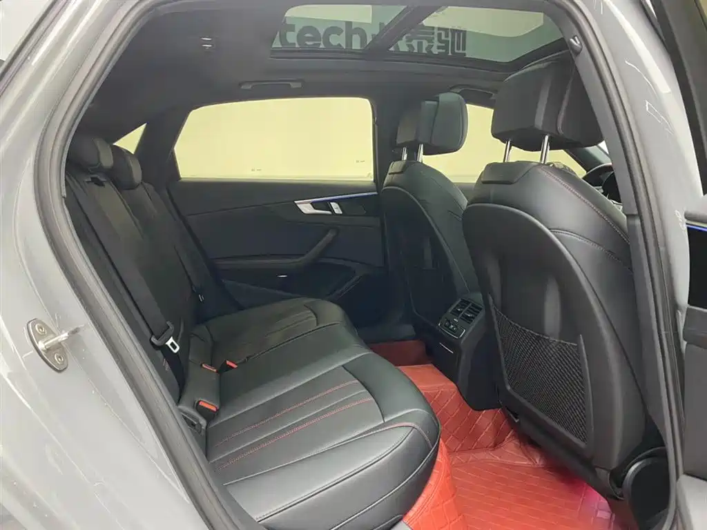 Audi A4L 2024 40 TFSI Luxury Dynamic фото 23