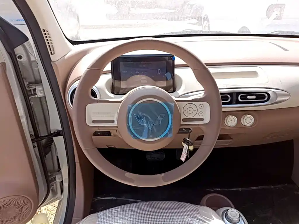 Wuling Motors Hongguang MINIEV 2026 2025 4-Door Advanced