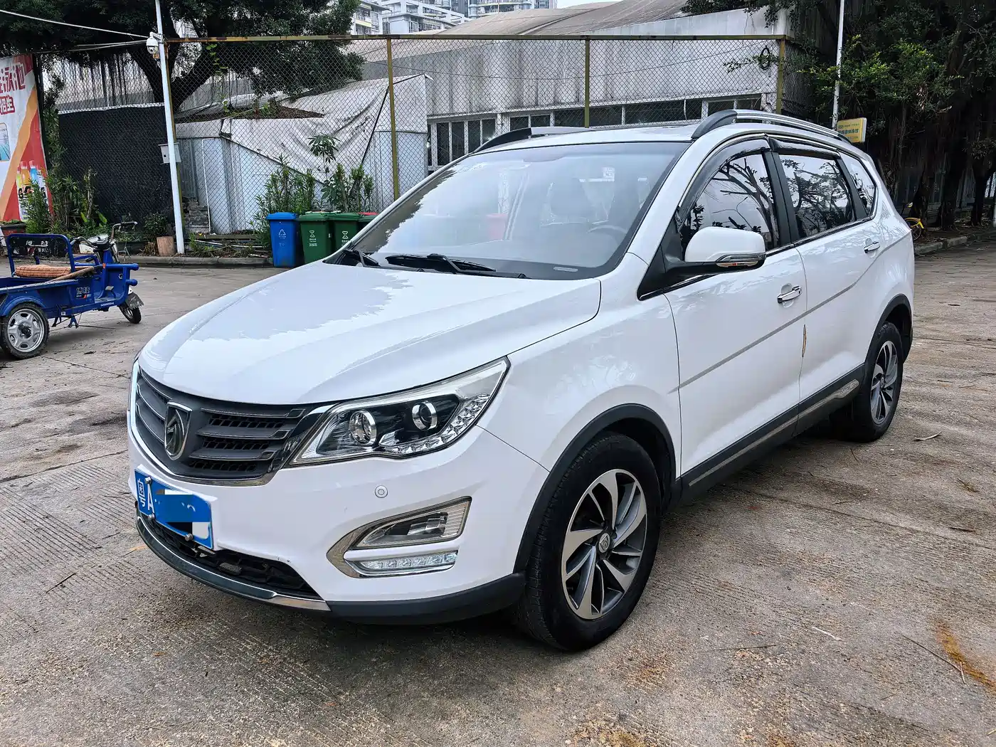 Baojun 560 2015 2015 1.8L Manual Luxury