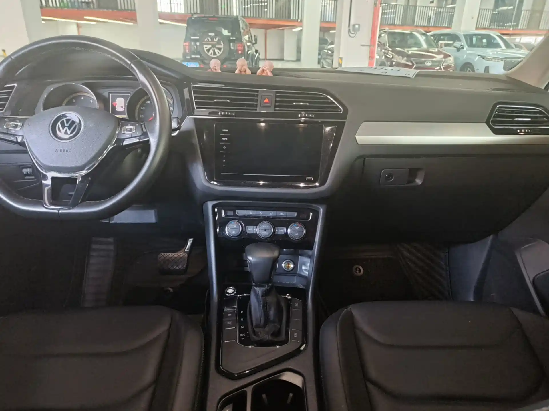Фото 6 - Volkswagen Tiguan L