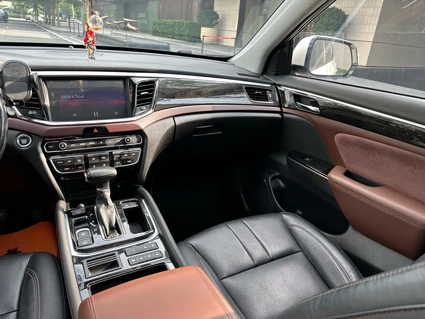 GAC Trumpchi Trumpchi GS8 2017 320T 2WD Luxury Smart Connect (7-seater) фото 14