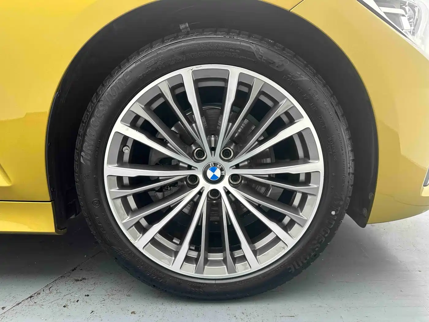 BMW 3 Series 2022 320i Sport Package фото 8
