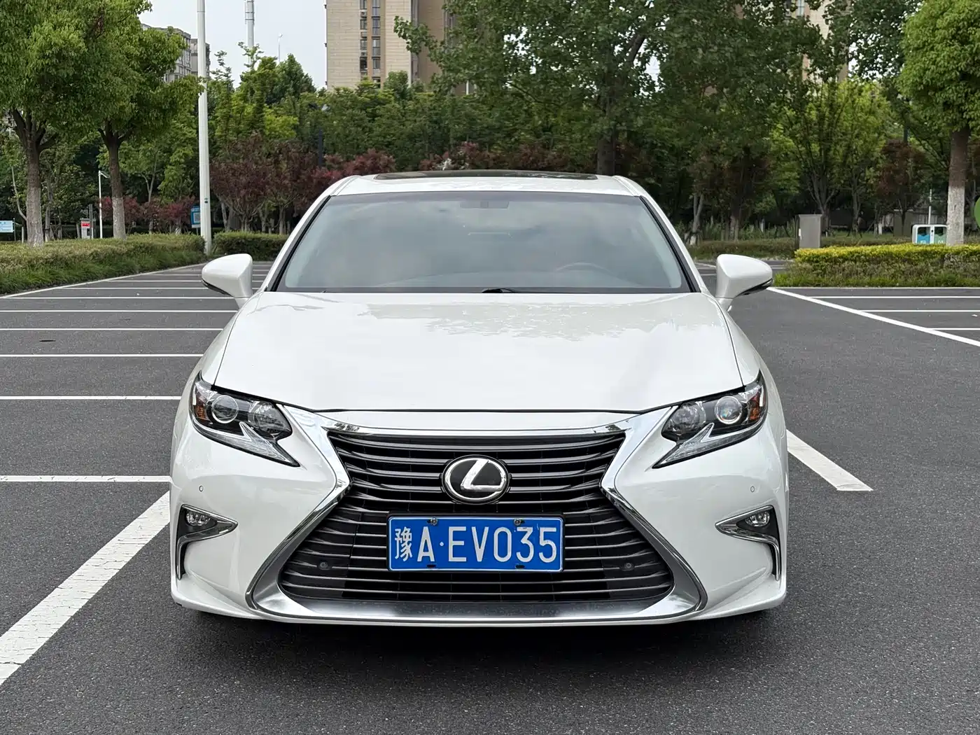 Lexus ES 2015 200 Elite Edition фото 2
