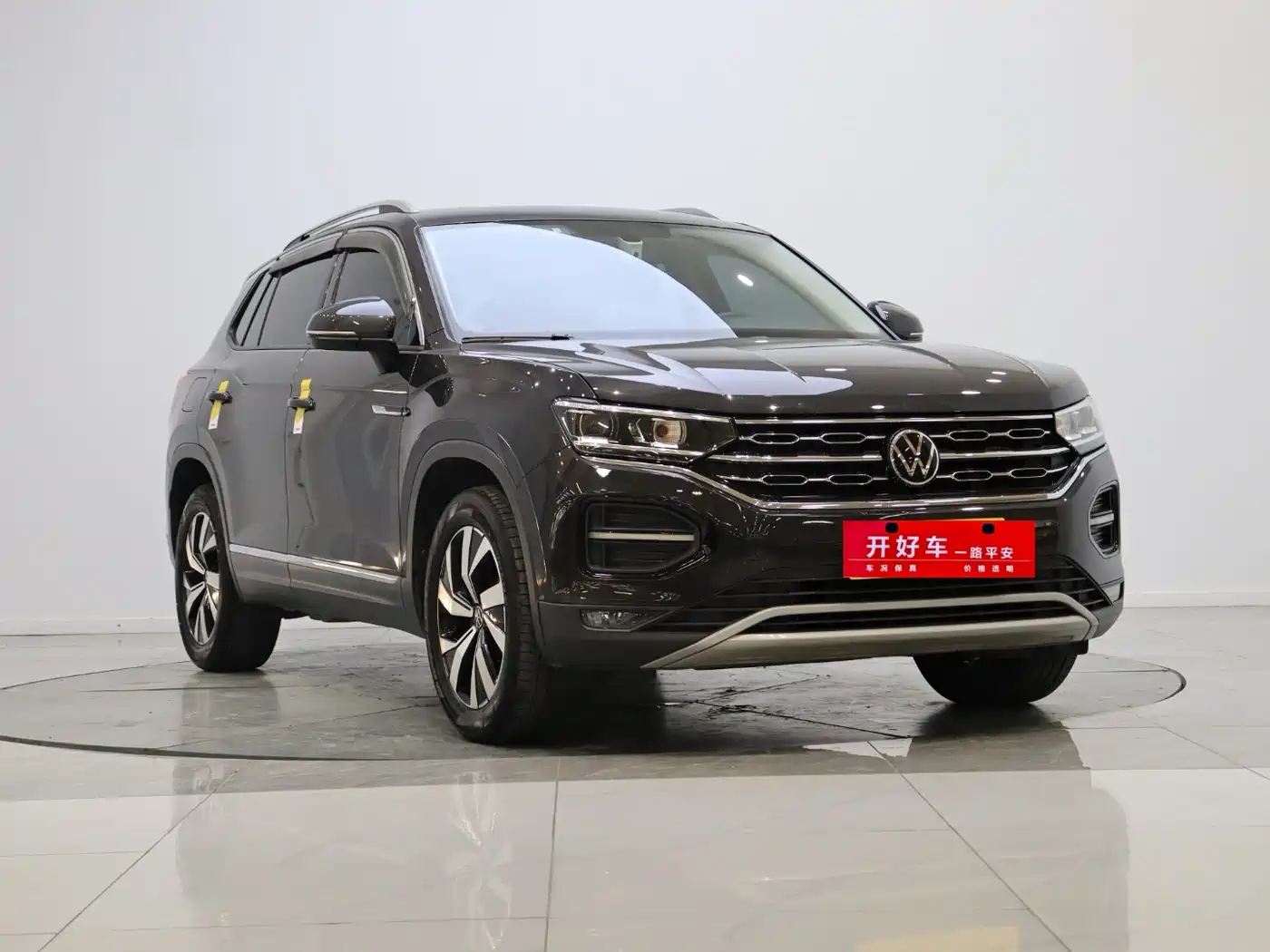 Volkswagen Tayron 2021 330TSI 2WD 30th Anniversary Edition фото 3