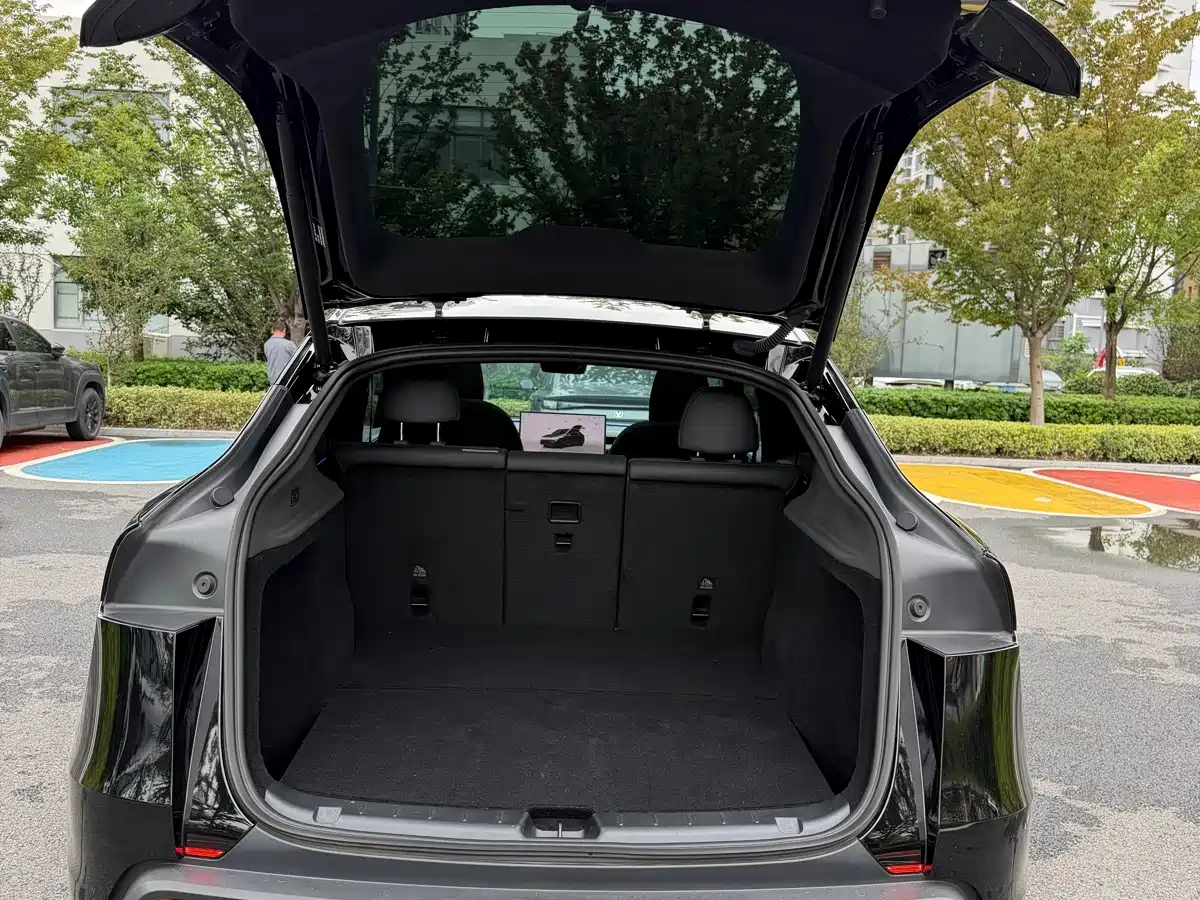 Tesla Model Y 2026 2026 Long Range Rear-Wheel Drive