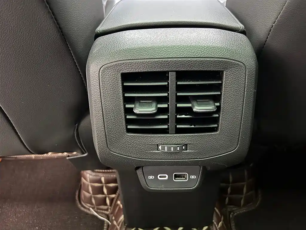 VOLKSWAGEN TU KAI
