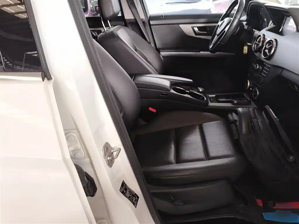 Mercedes-Benz GLK-Class 2013 GLK 300 4MATIC Dynamic Sunroof фото 25