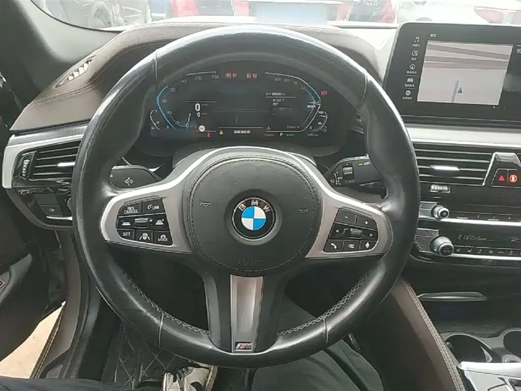 BMW 5 Series New Energy 2021 535Le Pioneer Edition M Sport Package фото 11