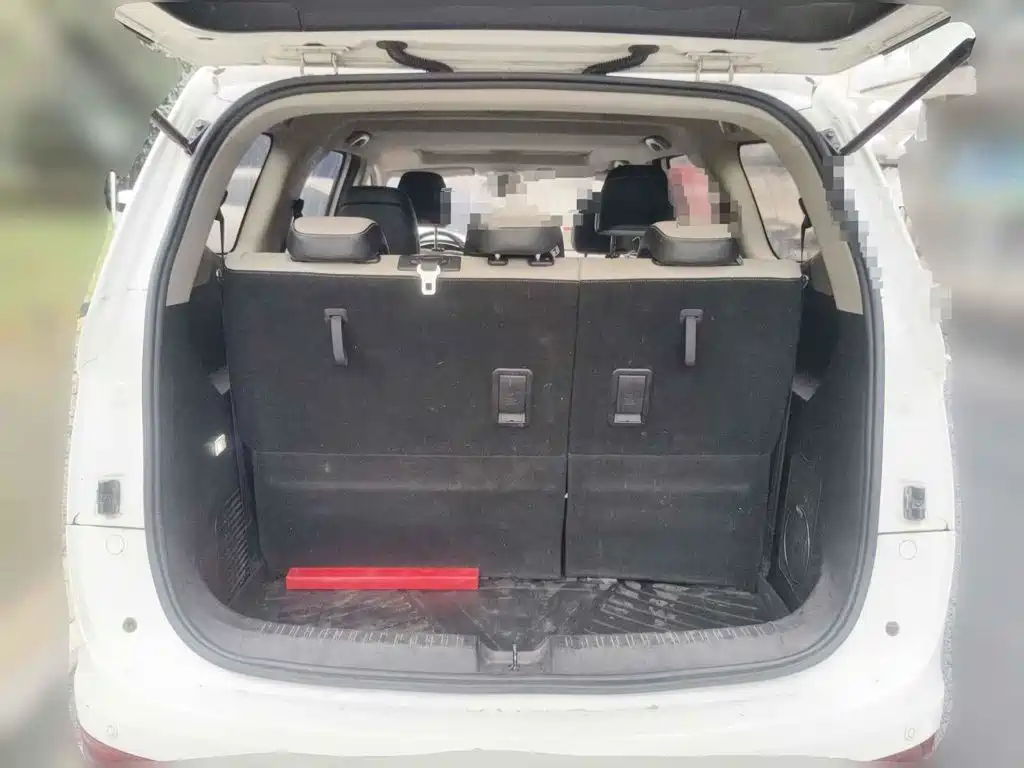 Фото 5 - Baojun 730