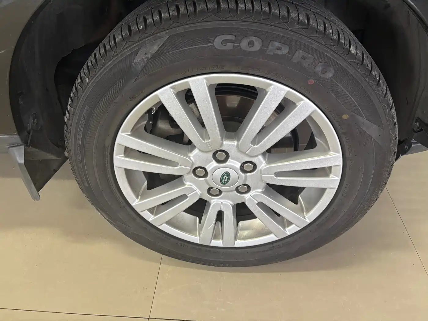 Land Rover Discovery 2005 Model 4.4 V8 HSE фото 8