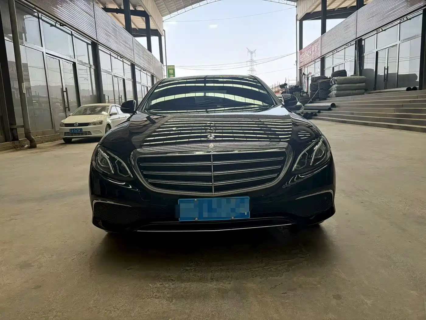 Mercedes-Benz E-Class 2016 E 200 L фото 2