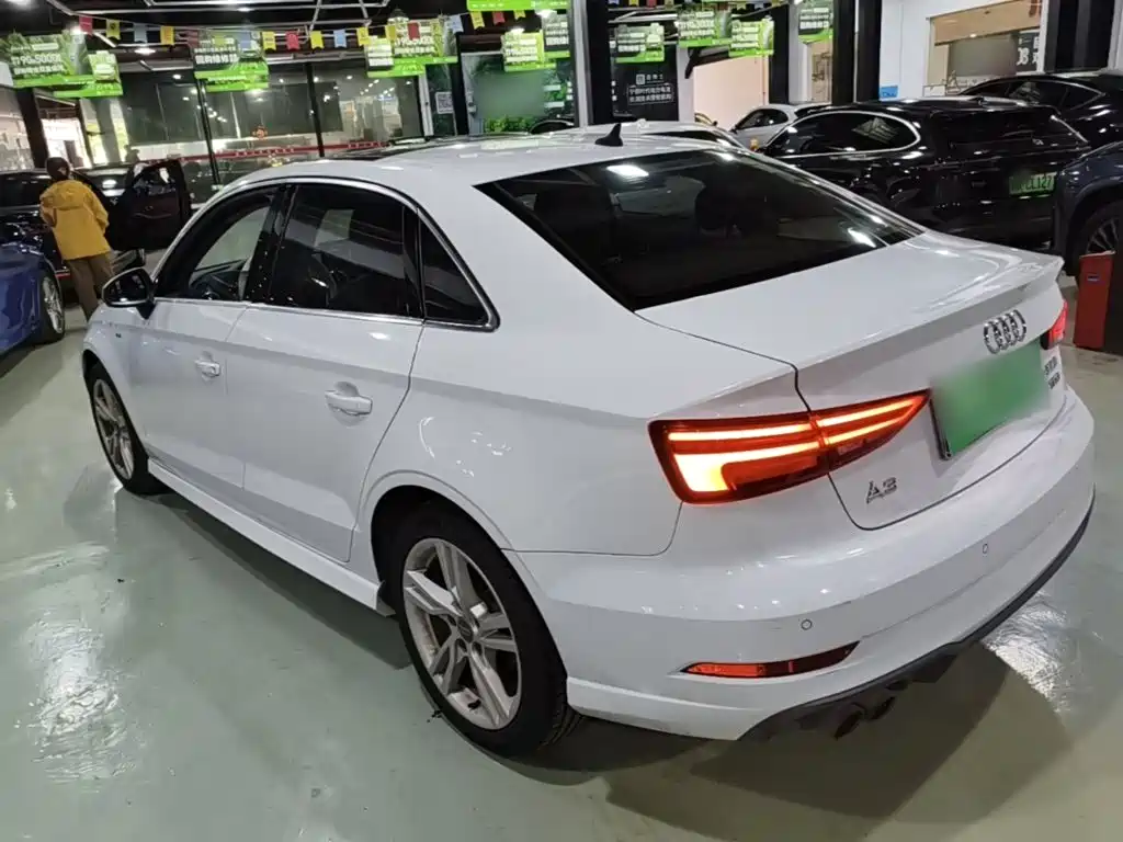 Фото 5 - Audi A3