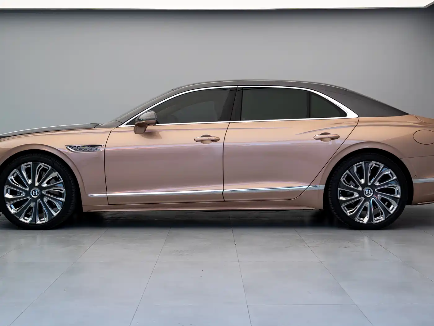 BENTLEY FLYING SPUR PLUG IN HYBRID