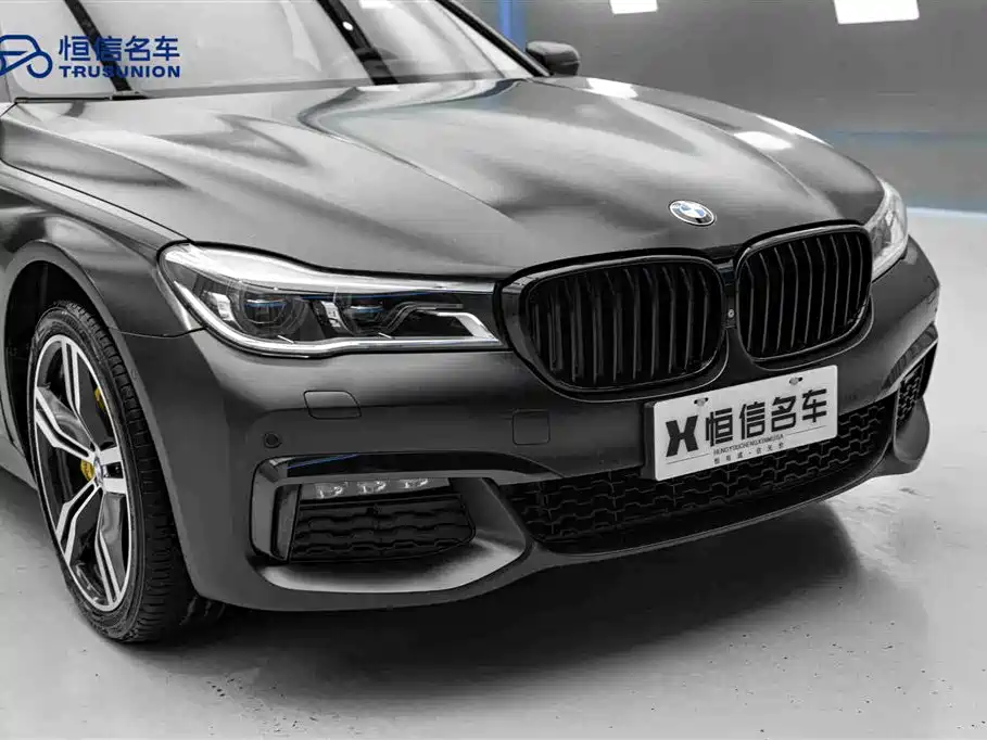 BMW 7 Series 2018 740Li xDrive Luxury M Sport Package Black Flame Edition фото 9