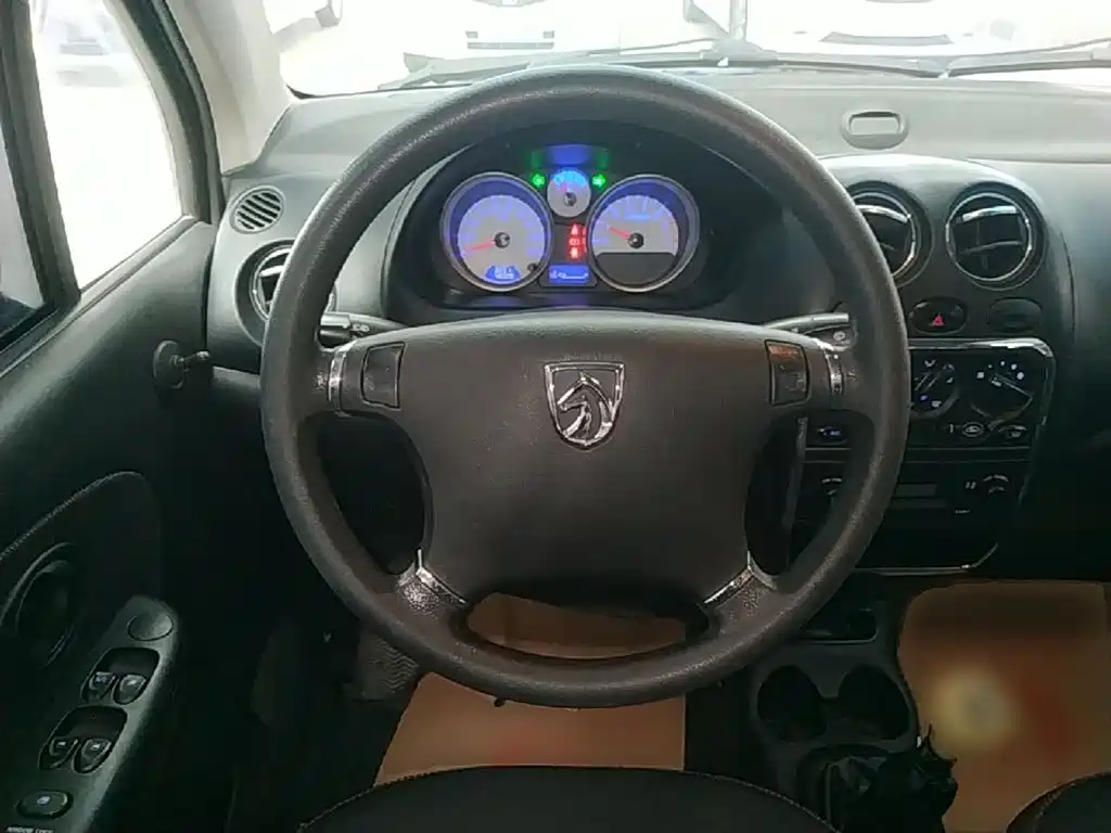 Baojun Lechi 2016 2012 Facelift 1.2L Manual Sport Premium